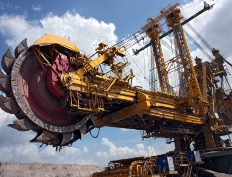Máquina de mineração em corte